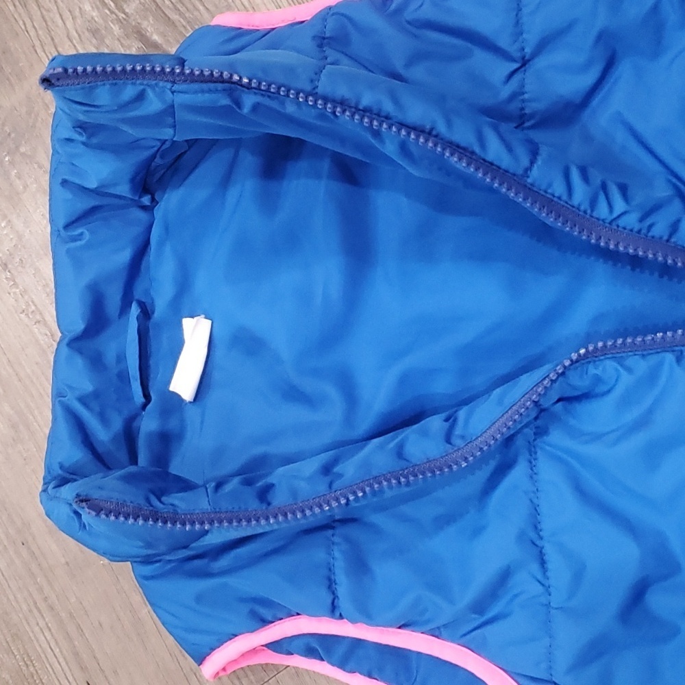 Crazy 8 Puffer Vest Size Medium 7/8 - Picture 3 of 6